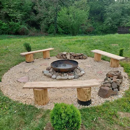 Vikendica Kraj Dunava Oaza Tatil Evi