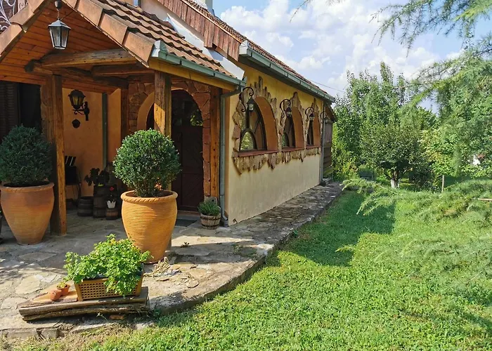 Ferienhaus Vikendica Kraj Dunava Oaza Banostor